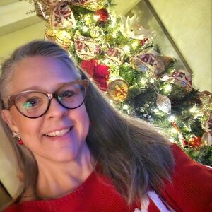 Meet your Posher, Marie